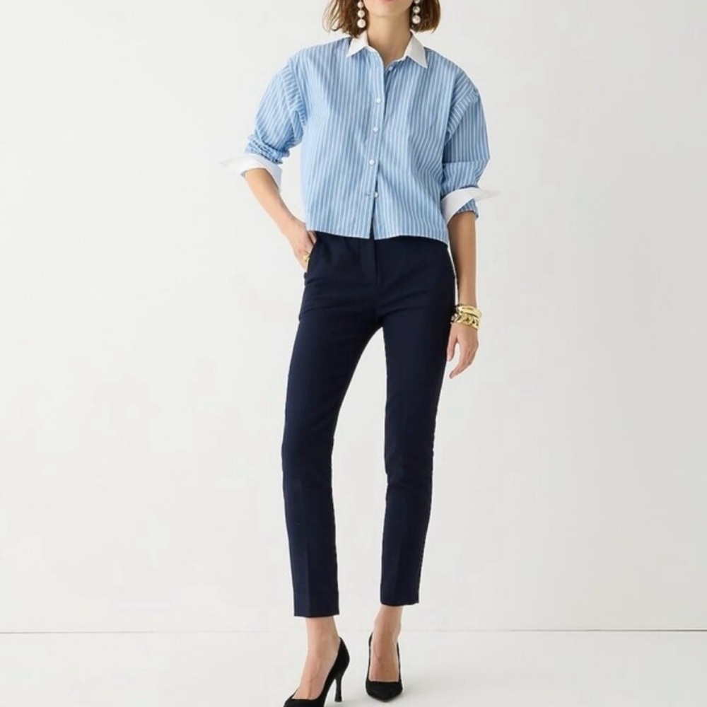 J Crew. Customer loved Cameron Pants w/4-season stretch. Navy Blue
NWOT. 8